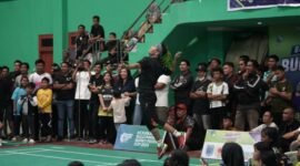 Kejuaraan Bulutangkis Bupati Paser 2025 di GOR PBSI Kartini (Foto : MC Paser)