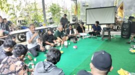 Warga Desa Rantau Bakula, Kecamatan Sungai Pinang, Kabupaten Banjar, kembali menyuarakan keresahan mereka terhadap aktivitas tambang batubara di sekitar permukiman.