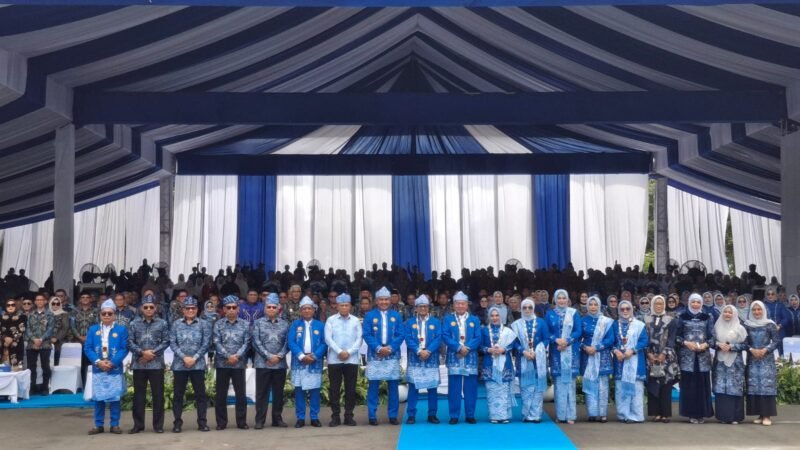 Foto berama saat HUT Tanah Laut