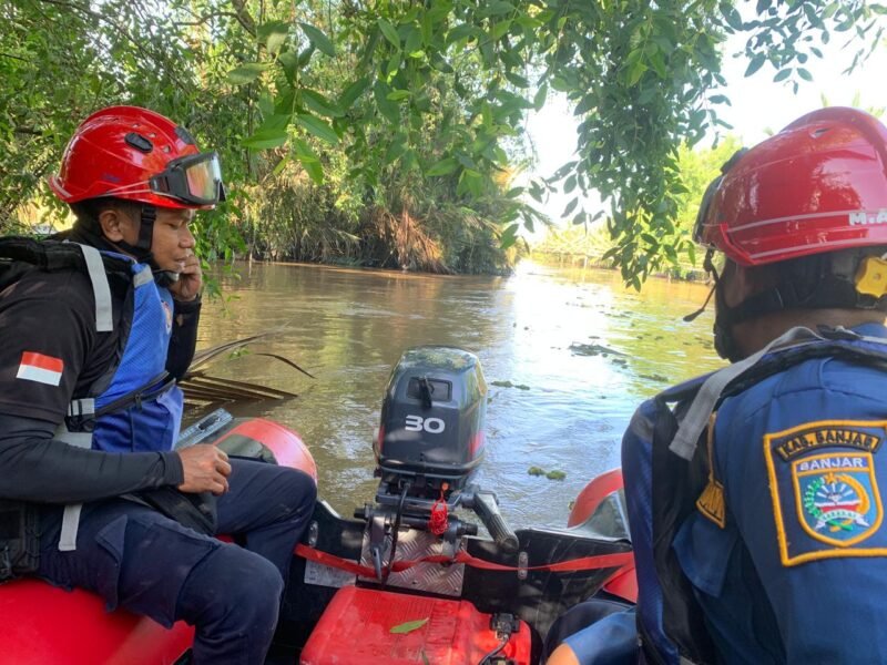 Penyelusuran hari kedua (Foto : DPKP Banjar)