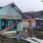 Kondisi rumah warga yang terkena angin puting beliung