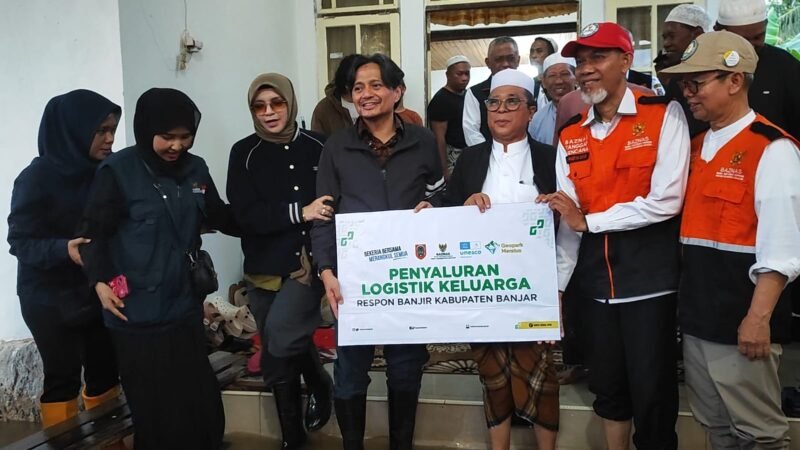 Wagub Kalsel salurkan bantuan