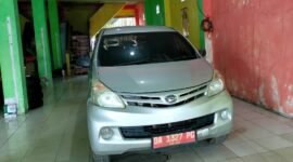 Eks Mobil Dinas di showroom