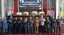 Bupati Kotabaru paparkan LKPJ 2025 dalam paripurna ( Foto : Diskominfo Kotabaru) 