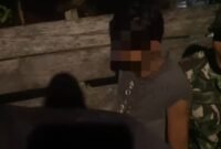 Pelaku berhasil diamankan (Foto : Warga di Lokasi)