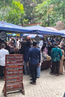 Menyusuri Pasar Tumpah Pringgodani, Oase Budaya di Timur Balikpapan yang Menghidupkan Tradisi Nusantara